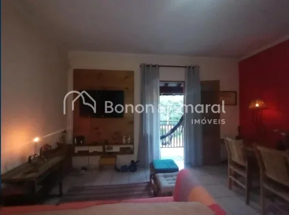 Imagem Excelente oportunidade de compra em Valinhos! Casa aconchegante localizada em um tranquilo condomín...