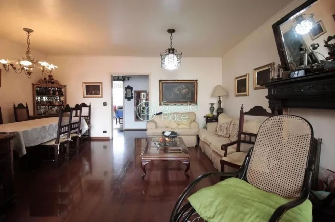 Imagem Apartamento amplo com 150m2 de área privativa, 3 dormitórios ( 1 suíte ) e 2 vagas na garagem. Ex...