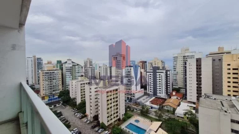 Imagem Maravilhoso imóvel com 3 quartos/suíte na região mais nobre da Praia da Costa. Em frente ao Shopping