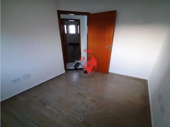 Imagem Cobertura em prédio sem condomínio com elevador à venda no bairro Vila Pires em Santo André