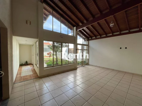 Imagem Casa com 4 dormitórios, por R$ 820.000 - Vila Aparecida - Rio Claro/SP