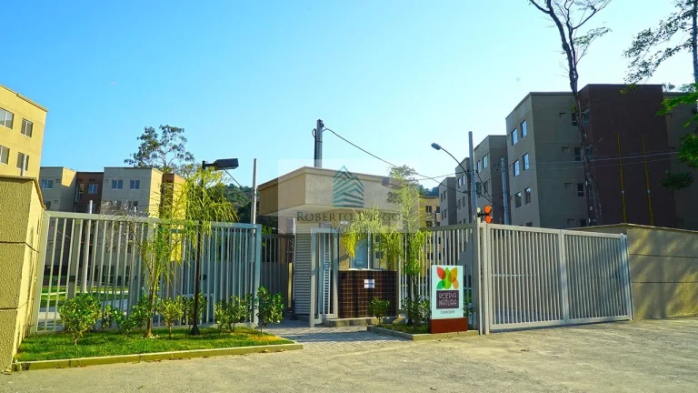 Imagem Apartamento à venda no Rio de Janeiro-RJ, bairro Camorim: 2 quartos, 1 sala, 1 banheiro, 1 vaga de garagem, 45m² de área.