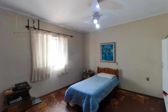 Imagem Casa com 4 quartos, 360m2, à venda
