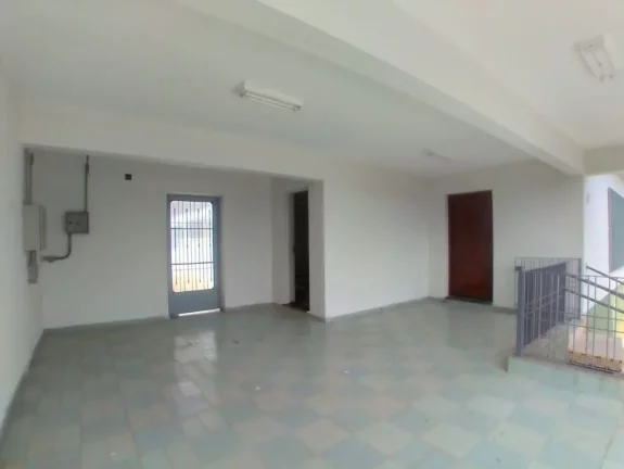Imagem Casa com 3 dormitórios para alugar, 450 m² por R$ 9.374,00/mês - Vila Romanópolis - Ferraz de Vasconcelos/SP