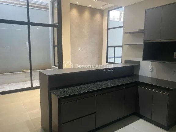 Imagem Casa térrea moderna, com 182m² de área útil em um terreno de 300m². 

Sala 2 ambientes com pé ...