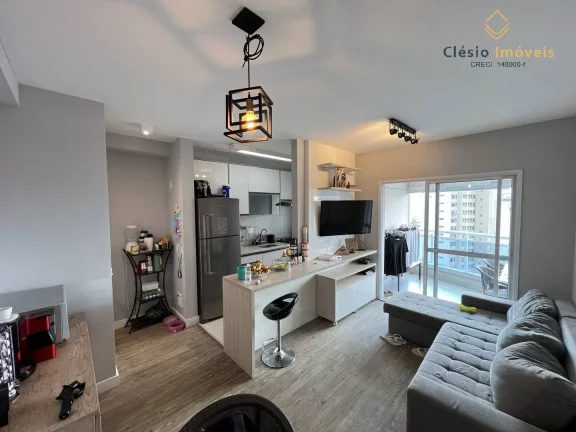 Imagem Apartamento 1 Quarto | Sala com Varanda | 1 Vaga, 45m² Útil | República