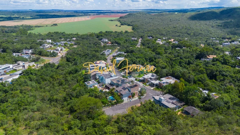 Imagem Lote com fundo para reserva - Condomínio Santa Monica - Jardim Botânico - DF