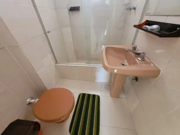 Imagem APARTAMENTO COM 3 DORMITÓRIOS, SENDO 1 SUÍTE, 1 VAGA PARA AUTO EM PARQUEAMENTO, 50 METROS DA PRAIA.