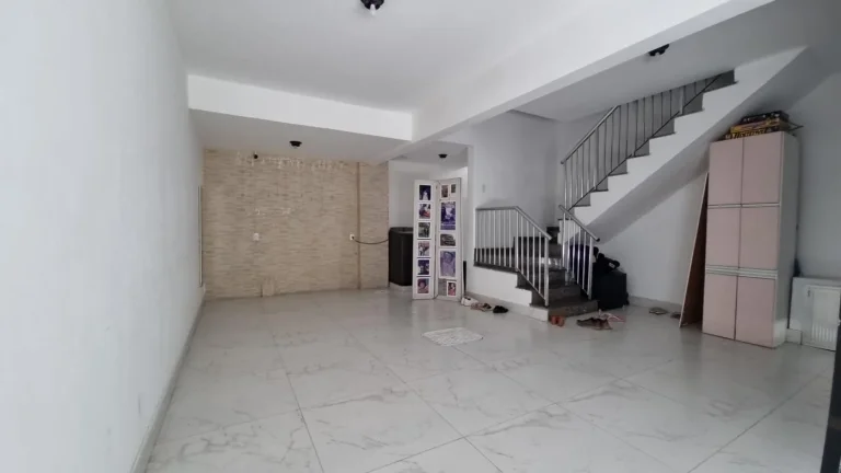 Imagem Casa para Venda em Rio de Janeiro, RAMOS, 2 dormitórios, 2 suítes, 3 banheiros, 1 vaga