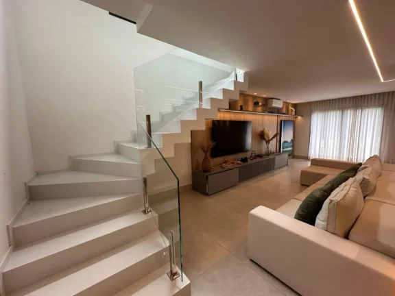 Imagem Imperdível Casa à Venda na Riviera de São Módulo 30. Com 4 Quartos, 4 Suítes, 3 Salas, 4 Vagas 320,00m² Piscina, Churrasqueira Mobiliada e Decorada