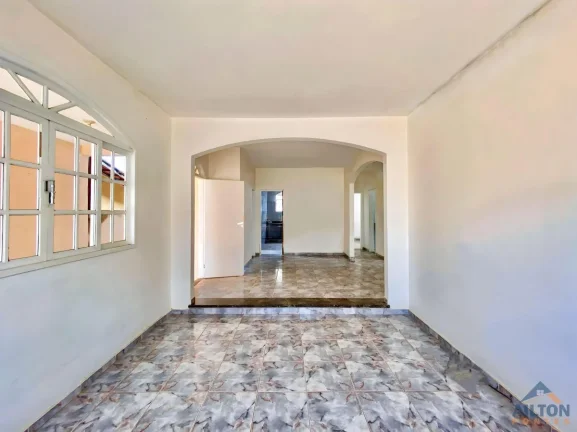 Imagem Casa Linear com 03 Quartos à Venda no Bairro Sol Nascente - Guarapari/ES