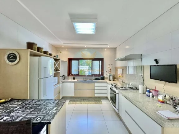 Imagem Casa em Condomínio a Venda no bairro Granja Viana - Cotia, SP