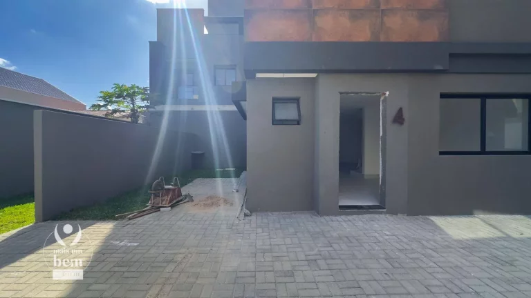 Imagem Sobrado com 3 quartos, 1 Suíte, 150 m², à venda por R$ 865.000