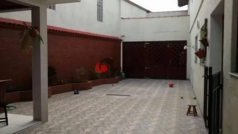 Imagem Sobrado à venda 3 Quartos, 1 Suite, 10 Vagas, 270M², Vila Palmares, Santo André - SP