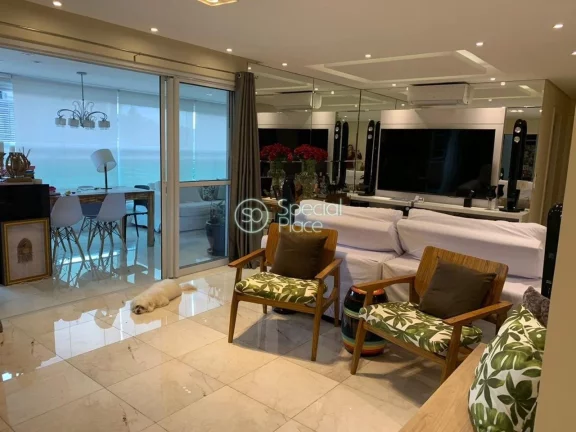 Imagem Amplo apartamento à venda com 2 quartos, sendo 2 suítes, e 3 banheiros no total. Este apartamento ...