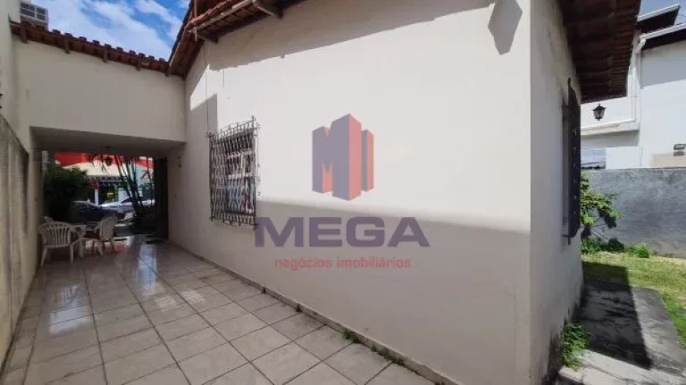 Imagem Excelente casa na região central de vila velha. Próxima a todo tipo de comercio. Situada em rua tra