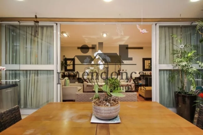 Imagem Apartamento Alto Padrão com 264m² no Condomínio Praça Villa Lobos.