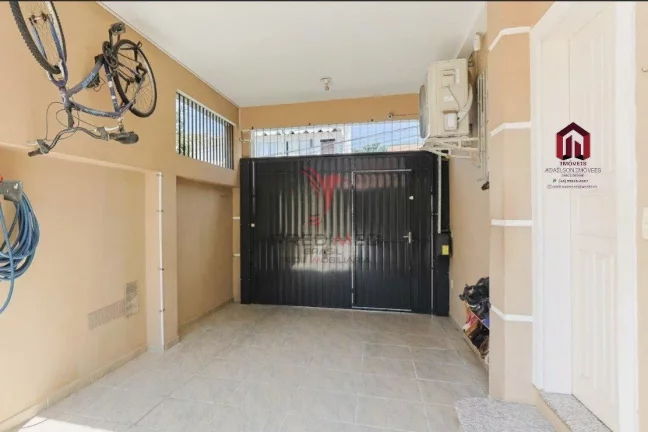 Imagem Casa a venda em Florianópolis SC Bairro Trindade com 4 quartos, sendo 2 suítes ,295m²