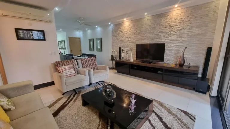 Imagem Apartamento à venda, 109 m² por R$ 950.000,00 - Pitangueiras - Guarujá/SP