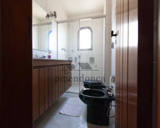 Imagem Apartamento charmoso com espaçoso living para 3 ambientes, terraço, 4 suítes, lavabo, copa, cozin...