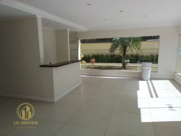 Imagem Espaçoso Apartamento de 3 Quartos em Indianópolis.