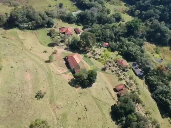 Imagem Sítio Encantador à Venda em Piracaia - Perímetro Urbano