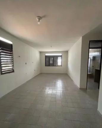 Imagem Ampla Casa Reformada com 330 m² no Jardim Treze de Maio – Conforto e Praticidade