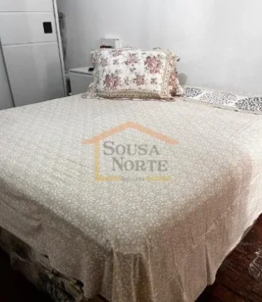 Imagem Sobrado 75m², 2 dormitórios, sendo 1 deles com varanda, sala, sala de jantar, cozinha, lavanderia,...