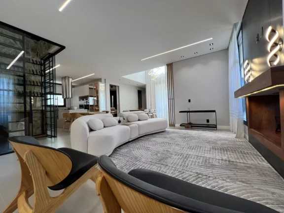 Imagem Casa Alto Padrão para Venda em Florianópolis / SC no bairro Ingleses do Rio Vermelho