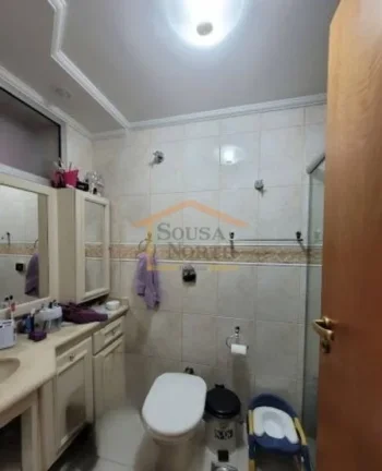 Imagem Apartamento com 120 m² de área útil. Conta com 3 dormitórios, sendo 1 suíte, além de um quarto...