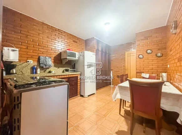 Imagem Casa com 4 dormitórios à venda, 128 m² por R$ 620.000,00 - Granja Guarani - Teresópolis/RJ