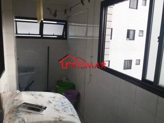 Imagem Frente 2 Dormitórios, 1 suíte, depend empregada Vaga demarc