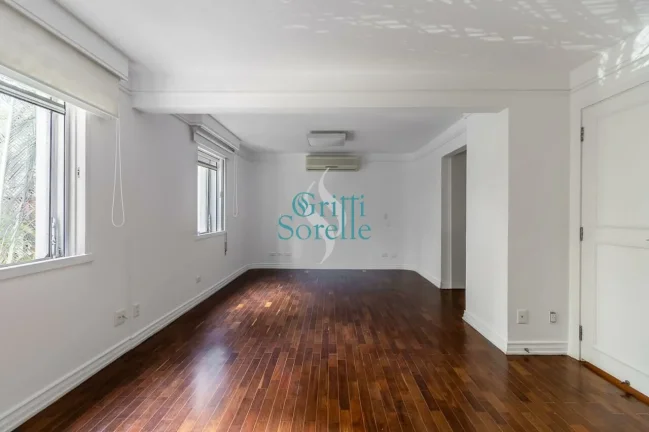Imagem Apartamento à Venda em Vila Nova Conceição - São Paulo/SP.
