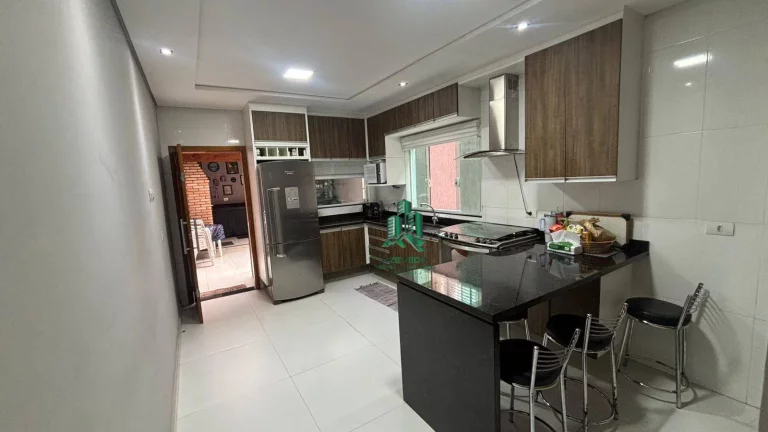 Imagem Sobrado com 4 dormitórios à venda, 216 m² por R$ 901.000,00 - Jardim Adriana - Guarulhos/SP