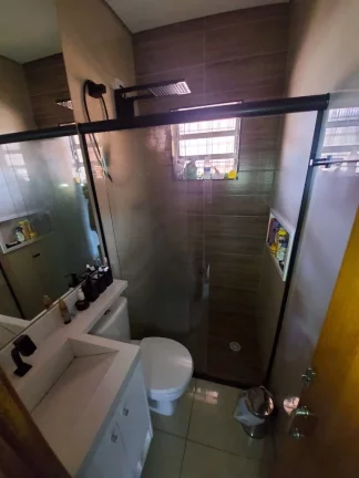 Imagem Imperdível casa à venda em Ribeirão Pires-SP, bairro Aliança: 4 quartos, 4 banheiros, 3 vagas, 335m² de área!