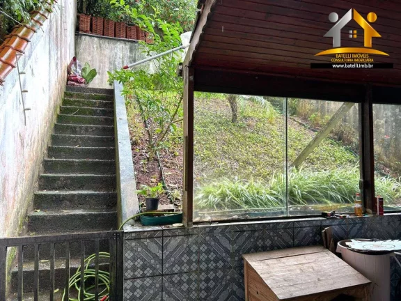 Imagem Casa com Vista para Área Verde no Jardim Rebelato – Cotia | Batelli Imóveis