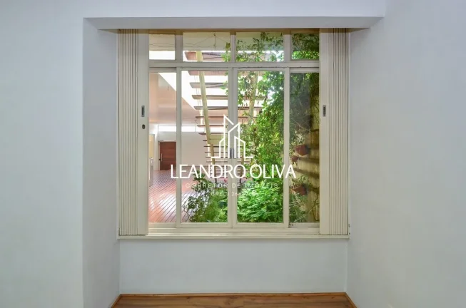 Imagem Casa à Venda – Vila Mariana – São Paulo/SP 4 dormitórios | 325 m² de área construída