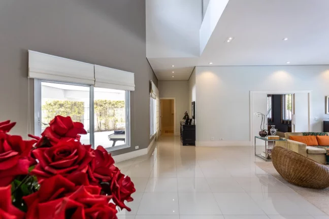 Imagem Casa Alto Padrão Linda no Resid. 12, 1100m², 4 amplas suítes