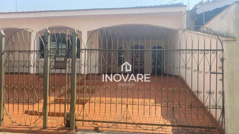 Imagem Casa com 3 dormitórios para alugar, 170 m² por R$ 4.500,00/mês - Setor Central - Itumbiara/GO