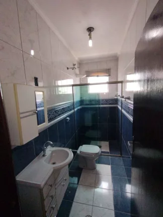 Imagem Sobrado com 3 dormitórios para alugar, 200 m² por R$ 3.150/mês - Parque Marajoara - Santo André/SP