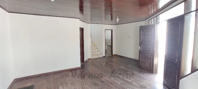 Imagem Casa Duplex em via Pública à venda na Coroa do Meio, próximo à Orla em Aracaju, Sergipe/SE.