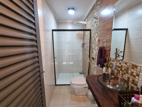 Imagem Linda casa com área gourmet e piscina