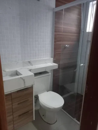 Imagem Casa para Alugar com 148m², 3 dormitórios sendo 2 suítes, churrasqueira, 2 vagas.
