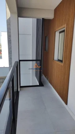 Imagem Sobrado de alto padrão, pronto para morar no bairro Meia Praia em Navegantes a venda com Adriano Carpes Imóveis