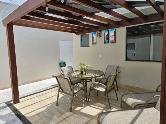 Imagem Casa à venda em Campolide, com 2 quartos
