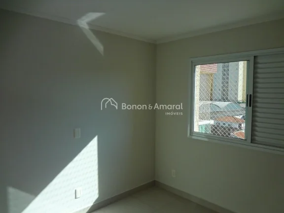 Imagem Amplo apartamento para locação em rua tranquila, com 4 dormitórios, sendo 1 suíte com hidromassa...