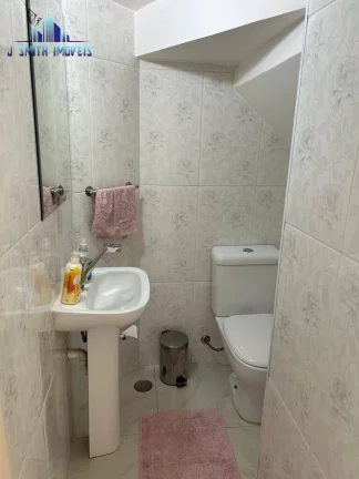 Imagem CASA LINDA, ÓTIMO ACABAMENTO. ÁRMÁRIOS TOP. CONDOMÍNIO COM LAZER DE CLUBE.
