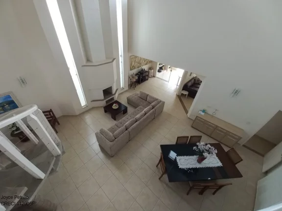 Imagem Casa em Condomínio Fechado de Alto Padrão à Venda em Peruíbe.