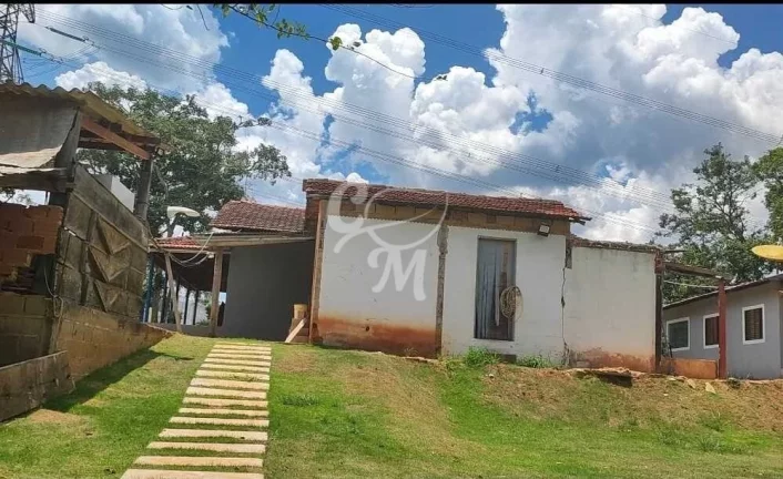 Imagem Chácara com 5.000 m² em Medeiros