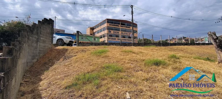 Imagem Oportunidade Única: Terreno Comercial em Avenida de Grande Fluxo!